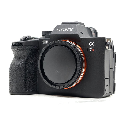 Sony A7R V – occasion – Boîtier hybride – Détail et contrôle précis