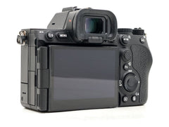 Sony A7R V – occasion – Boîtier hybride – Détail et contrôle précis